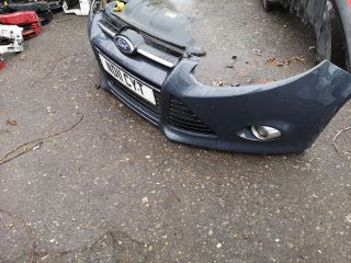 bontott FORD FOCUS III Első Lökhárító (Részeivel)