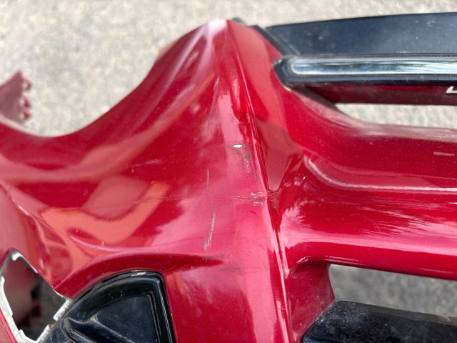 bontott FORD FOCUS III Első Lökhárító (Részeivel)