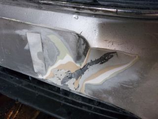 bontott FORD FOCUS III Első Lökhárító (Részeivel)