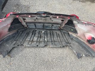 bontott FORD FOCUS III Első Lökhárító (Részeivel)