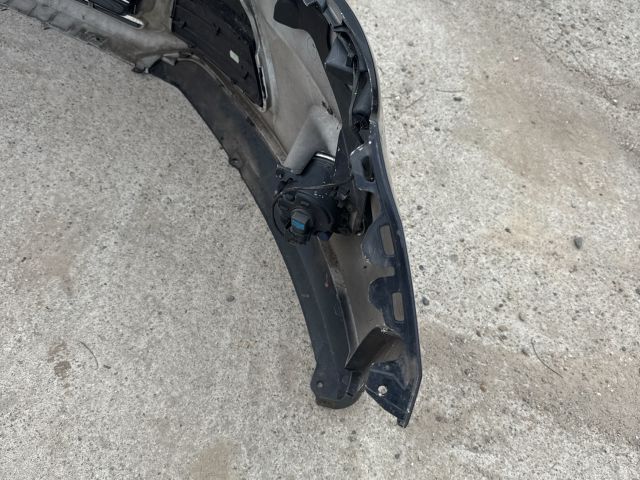 bontott FORD FOCUS III Első Lökhárító (Részeivel)