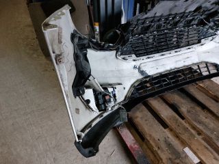 bontott FORD FOCUS III Első Lökhárító (Részeivel)