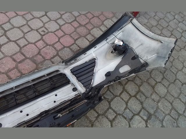 bontott FORD FOCUS III Első Lökhárító (Részeivel)