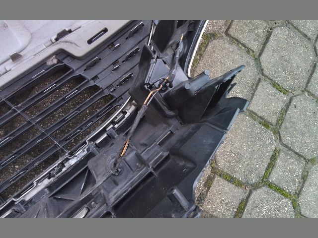 bontott FORD FOCUS III Első Lökhárító (Részeivel)