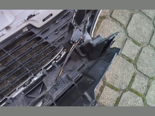 bontott FORD FOCUS III Első Lökhárító (Részeivel)