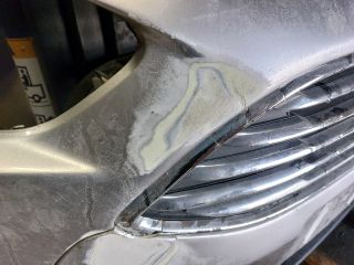 bontott FORD FOCUS III Első Lökhárító (Részeivel)