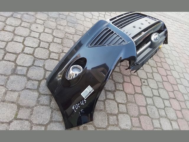 bontott FORD FOCUS III Első Lökhárító (Részeivel)