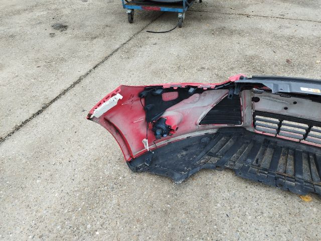 bontott FORD FOCUS III Első Lökhárító (Részeivel)