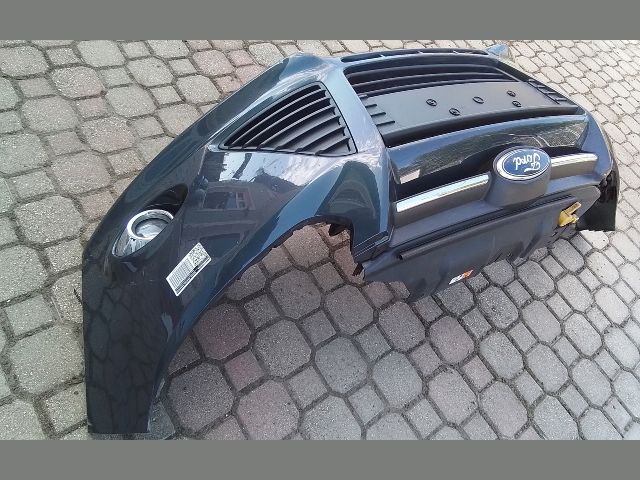 bontott FORD FOCUS III Első Lökhárító (Részeivel)