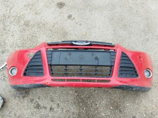 bontott FORD FOCUS III Első Lökhárító (Részeivel)