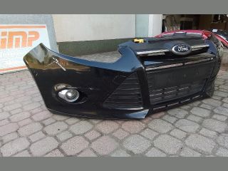 bontott FORD FOCUS III Első Lökhárító (Részeivel)