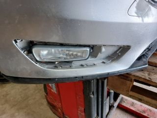 bontott FORD FOCUS III Első Lökhárító (Részeivel)