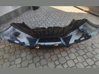 bontott FORD FOCUS III Első Lökhárító (Részeivel)