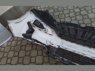 bontott FORD FOCUS III Első Lökhárító (Részeivel)