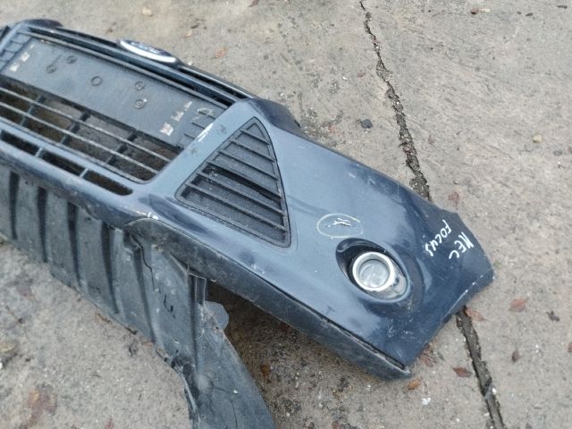 bontott FORD FOCUS III Első Lökhárító (Részeivel)