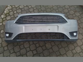 bontott FORD FOCUS III Első Lökhárító (Részeivel)