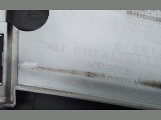 bontott FORD FOCUS III Első Lökhárító (Részeivel)