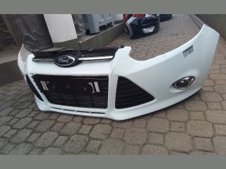 bontott FORD FOCUS III Első Lökhárító (Részeivel)