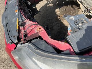 bontott FORD FOCUS III Első Lökhárító Tartó Felső