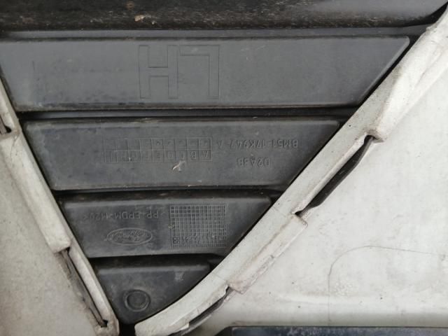 bontott FORD FOCUS III Első Lökhárító (Üresen)