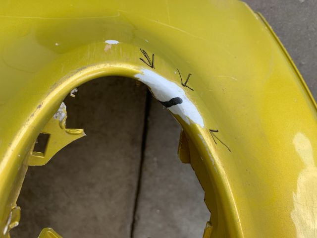 bontott FORD FOCUS III Első Lökhárító (Üresen)