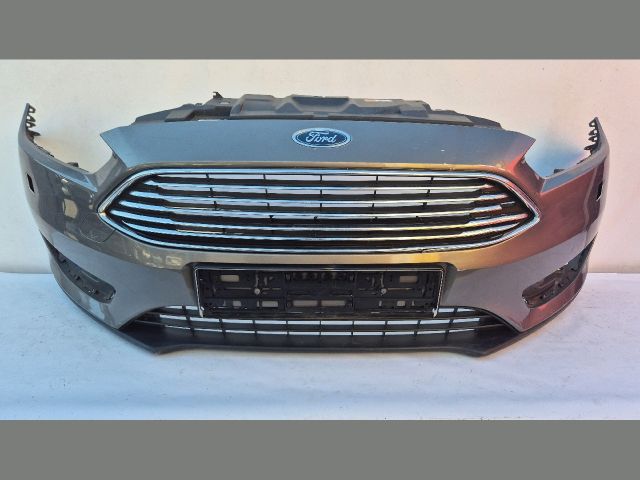 bontott FORD FOCUS III Első Lökhárító (Üresen)