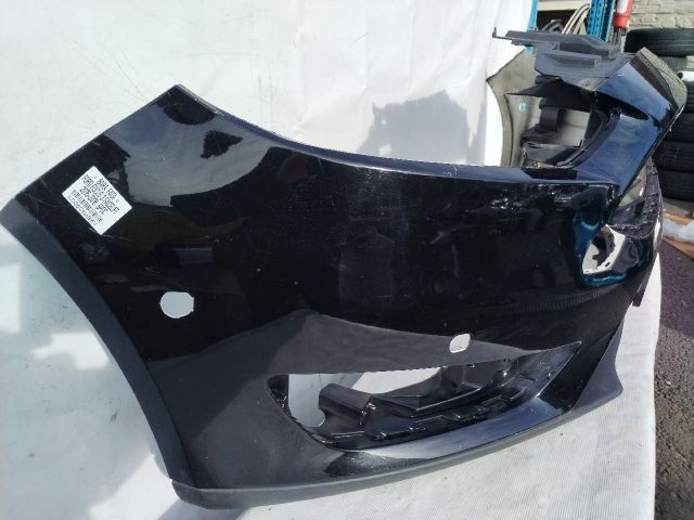 bontott FORD FOCUS III Első Lökhárító (Üresen)