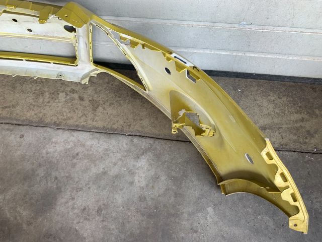 bontott FORD FOCUS III Első Lökhárító (Üresen)