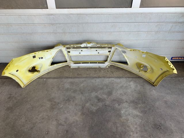 bontott FORD FOCUS III Első Lökhárító (Üresen)