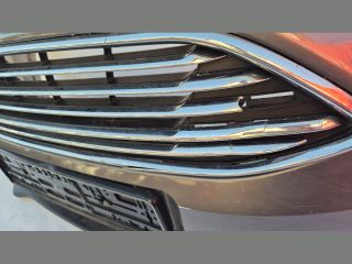 bontott FORD FOCUS III Első Lökhárító (Üresen)