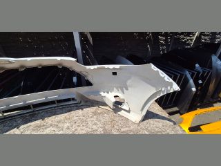 bontott FORD FOCUS III Első Lökhárító (Üresen)