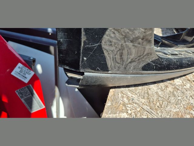 bontott FORD FOCUS III Első Lökhárító (Üresen)