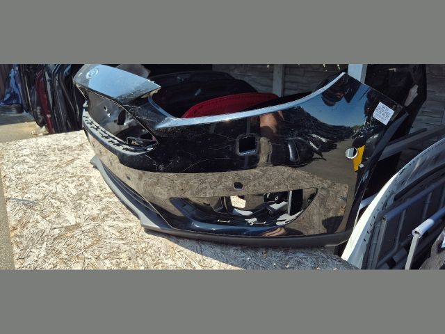 bontott FORD FOCUS III Első Lökhárító (Üresen)