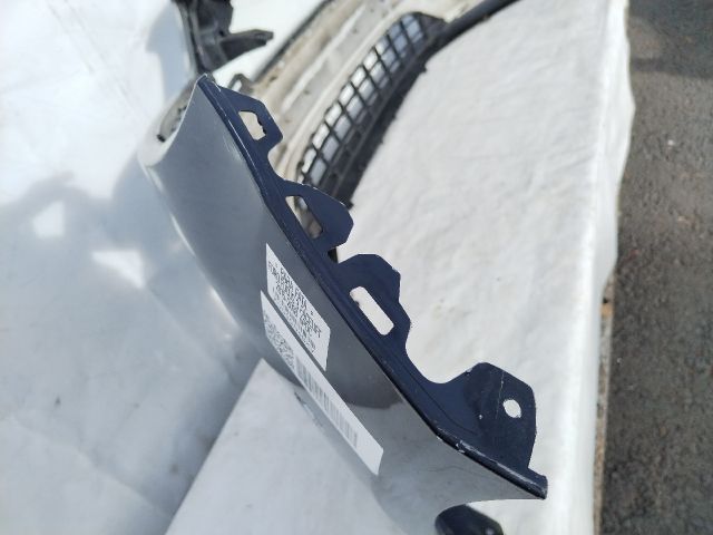 bontott FORD FOCUS III Első Lökhárító (Üresen)