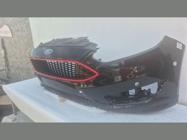 bontott FORD FOCUS III Első Lökhárító (Üresen)