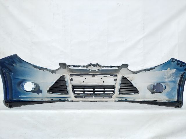 bontott FORD FOCUS III Első Lökhárító (Üresen)