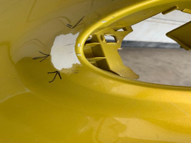 bontott FORD FOCUS III Első Lökhárító (Üresen)