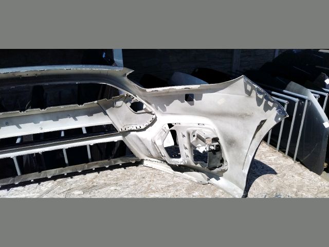 bontott FORD FOCUS III Első Lökhárító (Üresen)