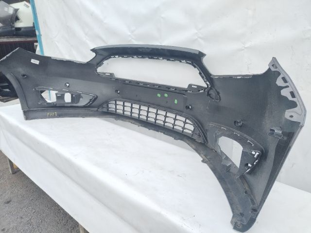 bontott FORD FOCUS III Első Lökhárító (Üresen)