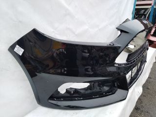 bontott FORD FOCUS III Első Lökhárító (Üresen)