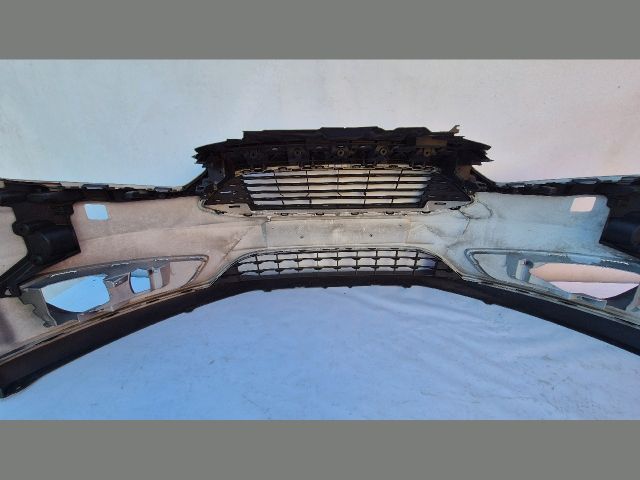 bontott FORD FOCUS III Első Lökhárító (Üresen)