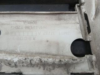 bontott FORD FOCUS III Első Lökhárító (Üresen)