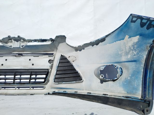 bontott FORD FOCUS III Első Lökhárító (Üresen)