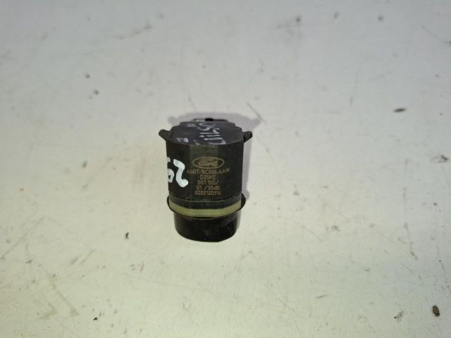 bontott FORD FOCUS III Első Tolatóradar Fej