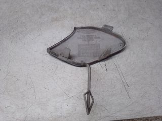 bontott FORD FOCUS III Első Vonószem Burkolat