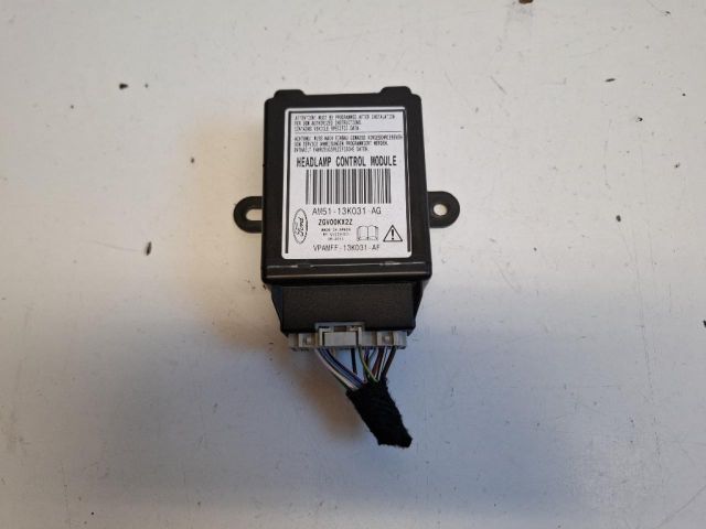 bontott FORD FOCUS III Fényszóró Elektronika