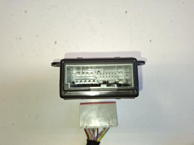 bontott FORD FOCUS III Fényszóró Elektronika