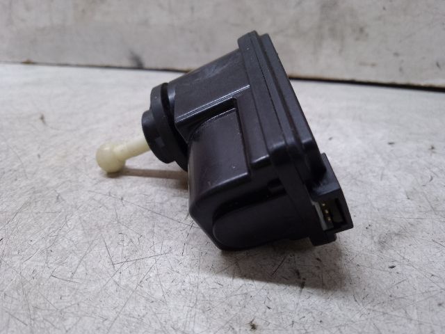 bontott FORD FOCUS III Fényszórómagasság Állító Motor (Pozíciófüggetlen)