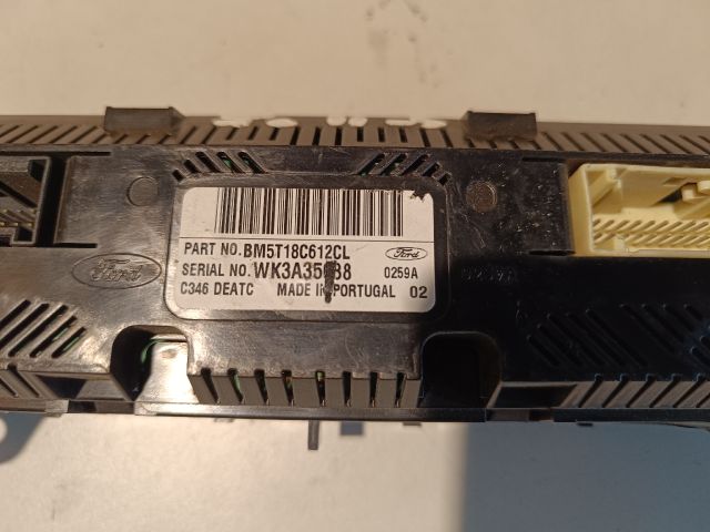 bontott FORD FOCUS III Fűtéskapcsoló (digit klímás)
