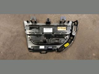 bontott FORD FOCUS III Fűtéskapcsoló (digit klímás)